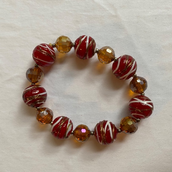 2 Costume Bracelets - Picture 2 of 2